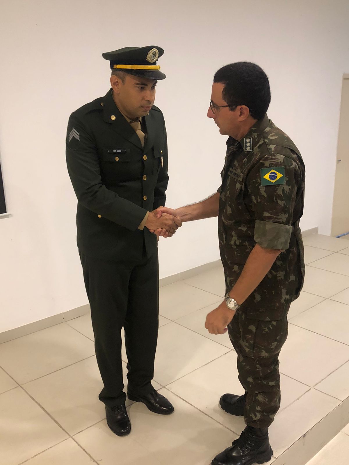 Base Administrativa do Curado Apresentação de Militar