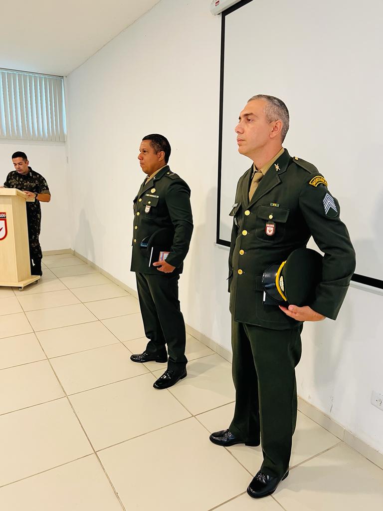 Base Administrativa Do Curado Apresenta O E Despedida De Militares